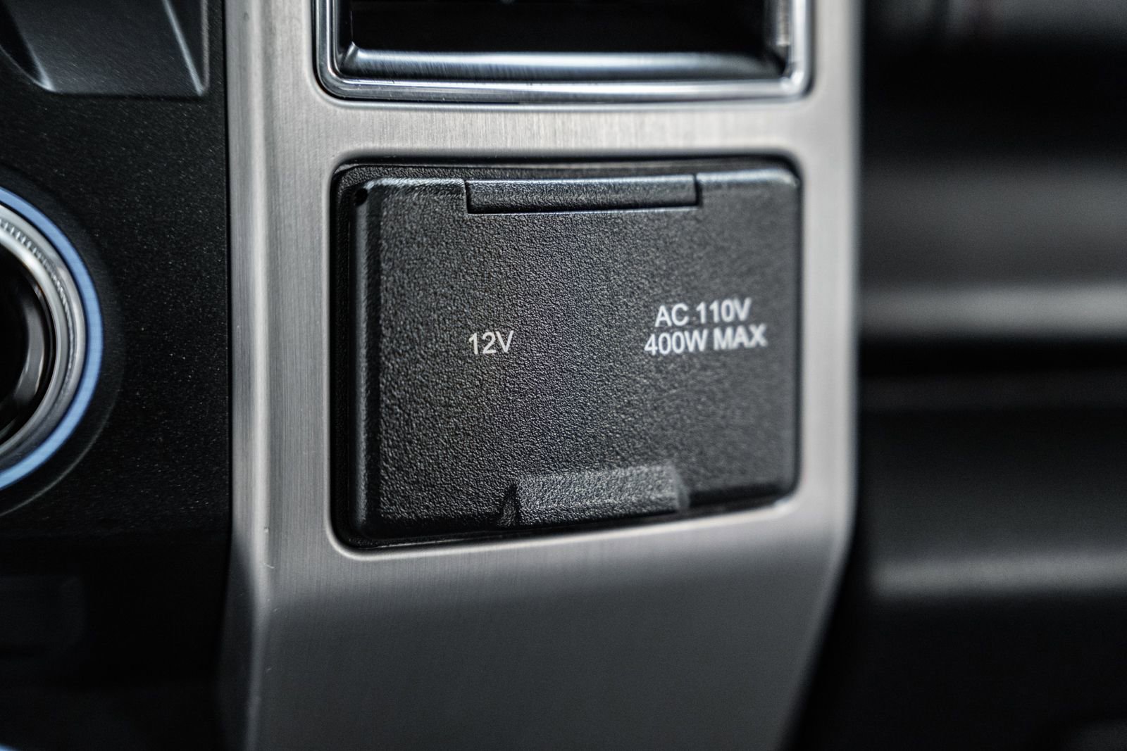 Certified 2018 Ford F150 Platinum w/ Equipment Group 701A Luxury image 36