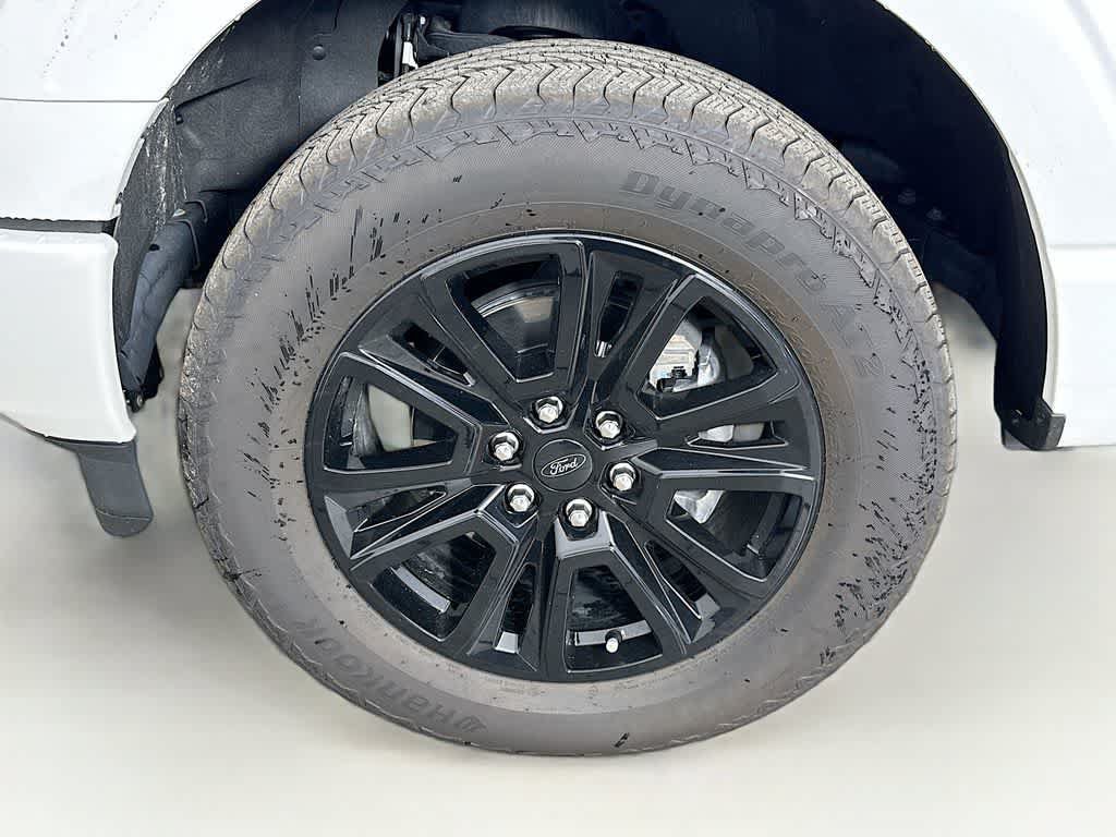 Certified 2025 Ford F150 Platinum w/ Equipment Group 702A High AWD/4WD image 8