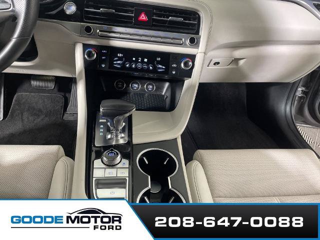 Used 2024 Genesis G70 2.5T AWD/4WD image 17