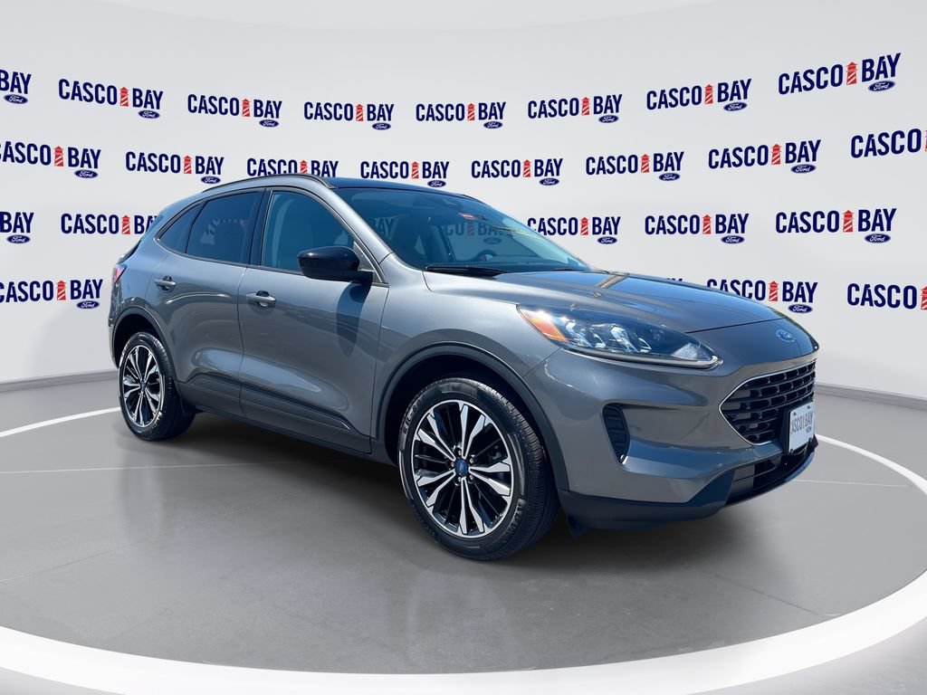Certified 2022 Ford Escape SE w/ SE Sport Appearance Package AWD/4WD image 1