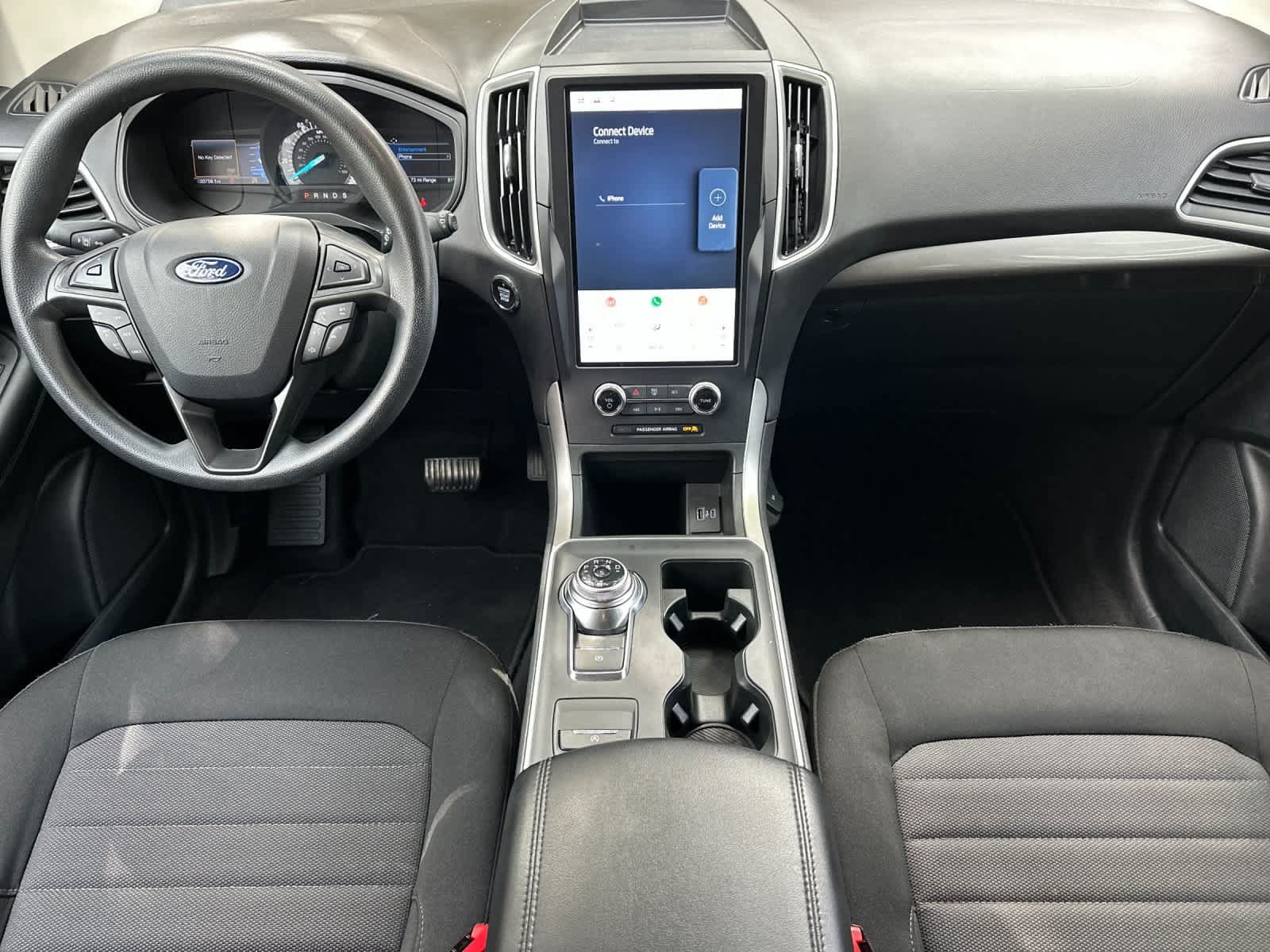 Certified 2024 Ford Edge SE w/ Black Appearance Package AWD/4WD image 3