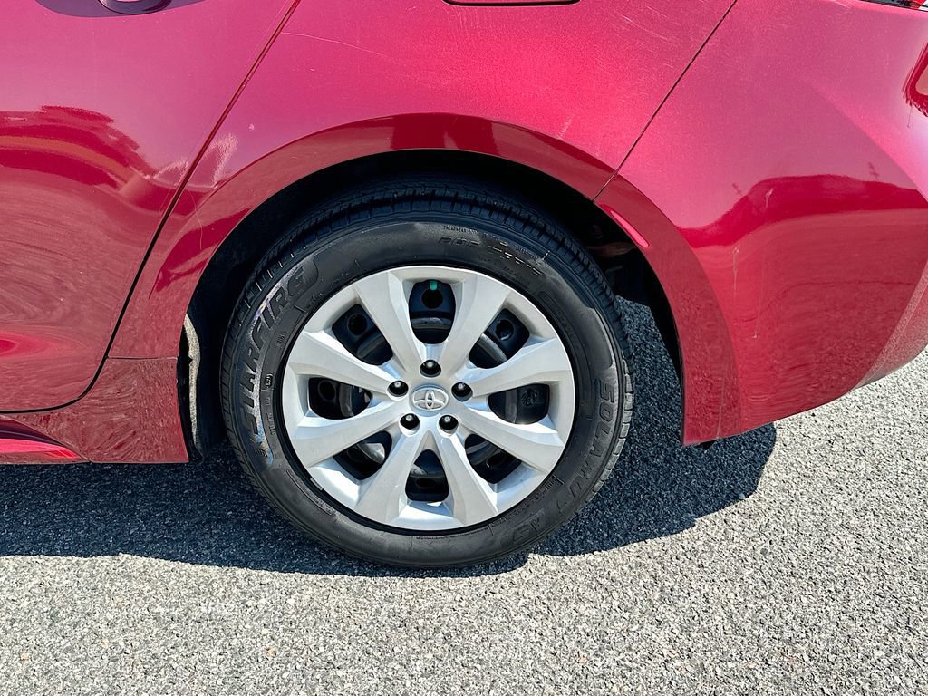Used 2022 Toyota Corolla LE image 24