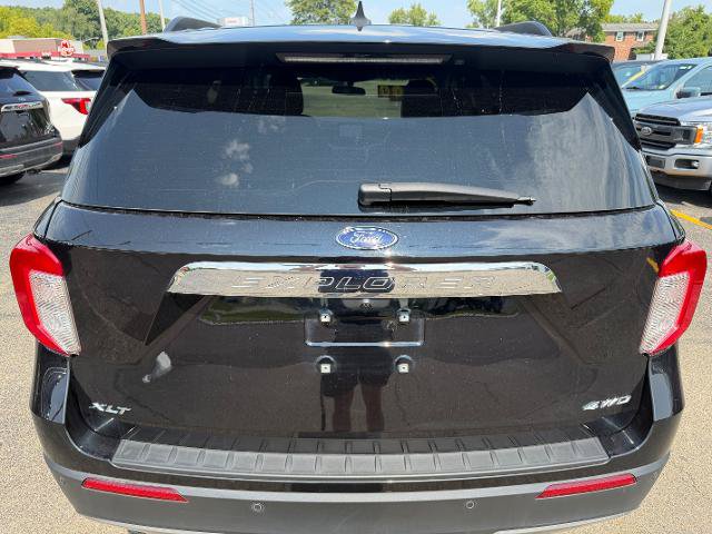 Certified 2024 Ford Explorer XLT w/ Equipment Group 202A AWD/4WD image 6