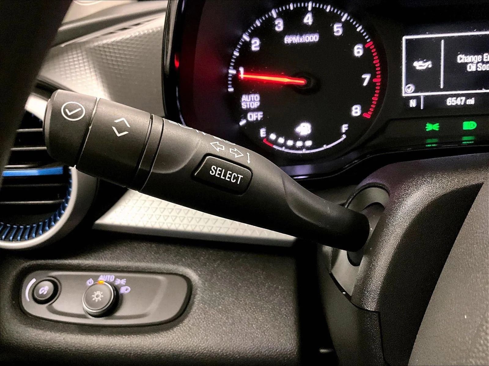 Used 2025 Chevrolet Trax LS w/ LS Convenience Package image 30