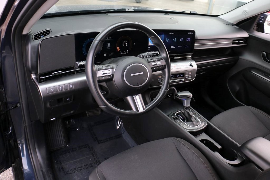 Used 2025 Hyundai Kona SEL image 15