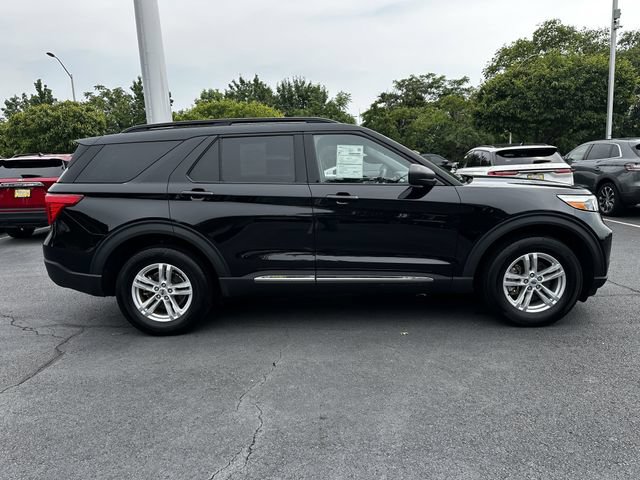 Certified 2023 Ford Explorer XLT w/ Equipment Group 202A AWD/4WD image 4