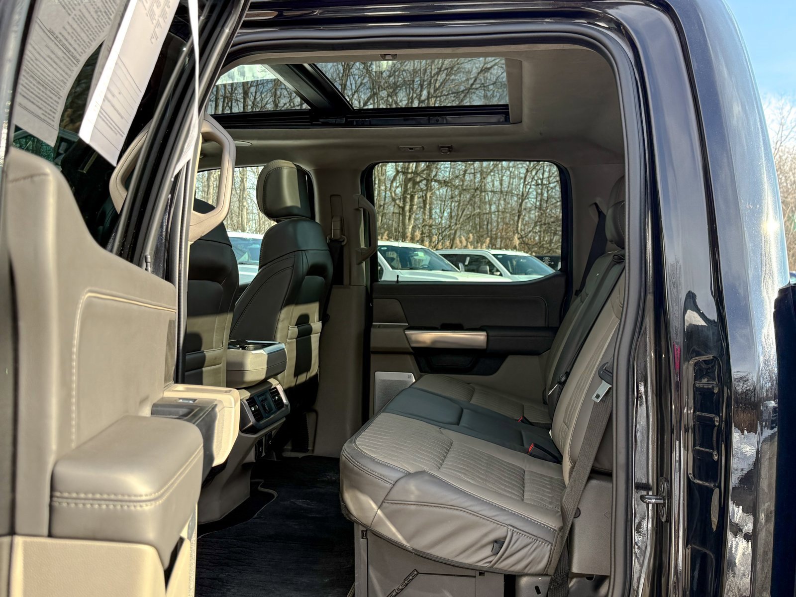 Certified 2024 Ford F150 Platinum w/ Equipment Group 703A Plus image 18