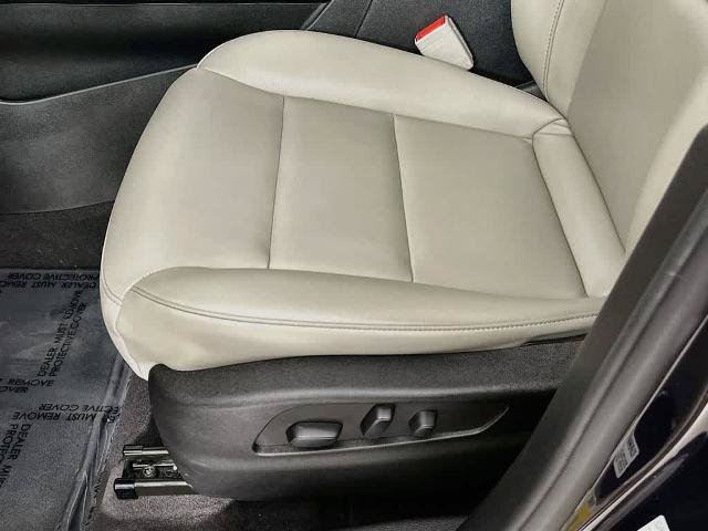 Used 2023 Cadillac XT4 Luxury FWD image 30