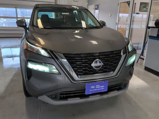 Used 2022 Nissan Rogue S image 10