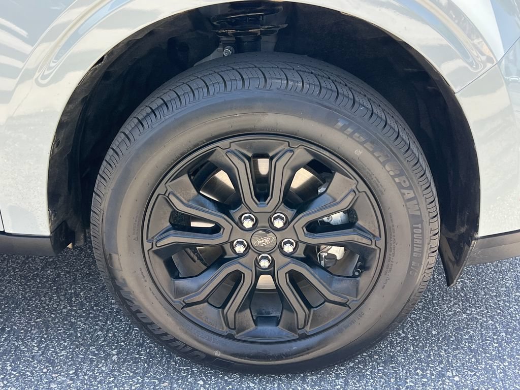 Certified 2023 Ford Maverick XLT w/ Black Appearance Package FWD image 13