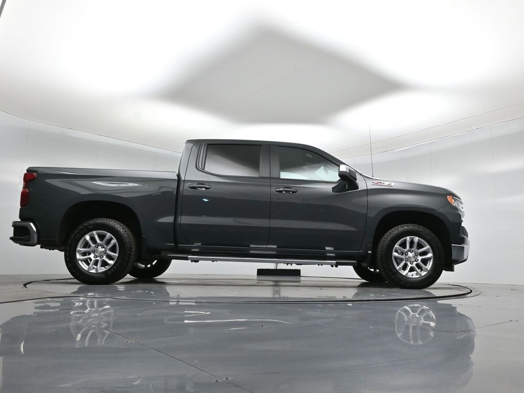 Used 2025 Chevrolet Silverado 1500 LT w/ Z71 Off-Road Package image 10
