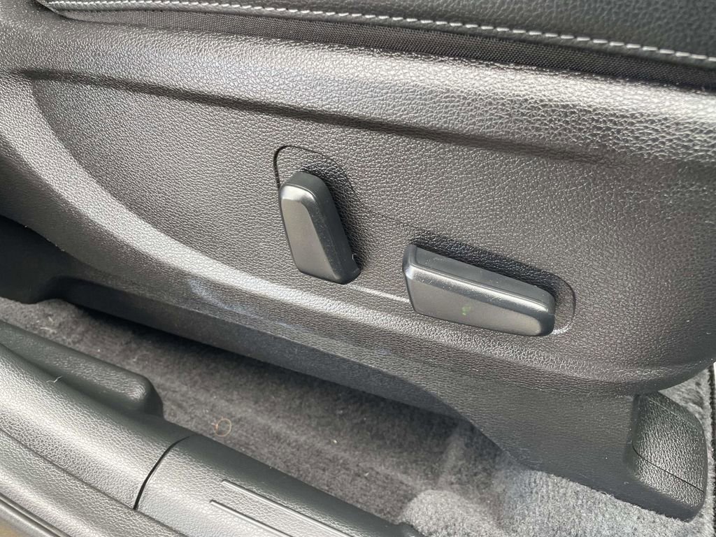 Used 2022 Kia Telluride EX w/ EX Premium Package image 29