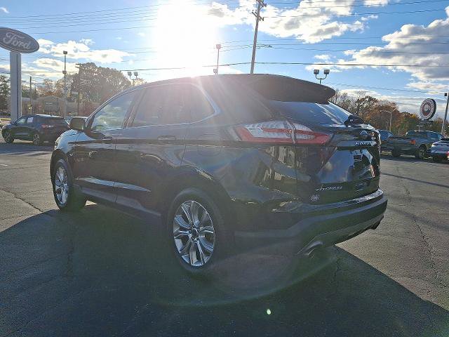 Certified 2022 Ford Edge Titanium image 4