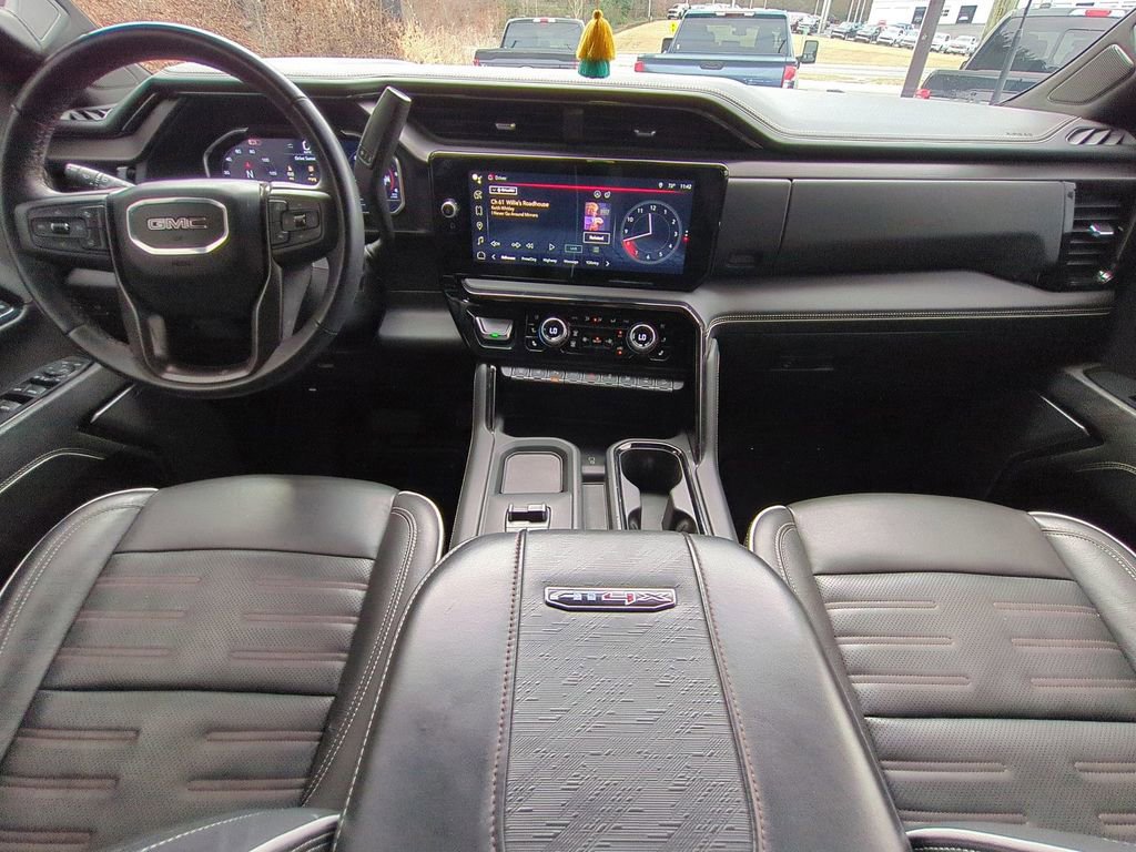 Used 2024 GMC Sierra 2500 AT4X image 15