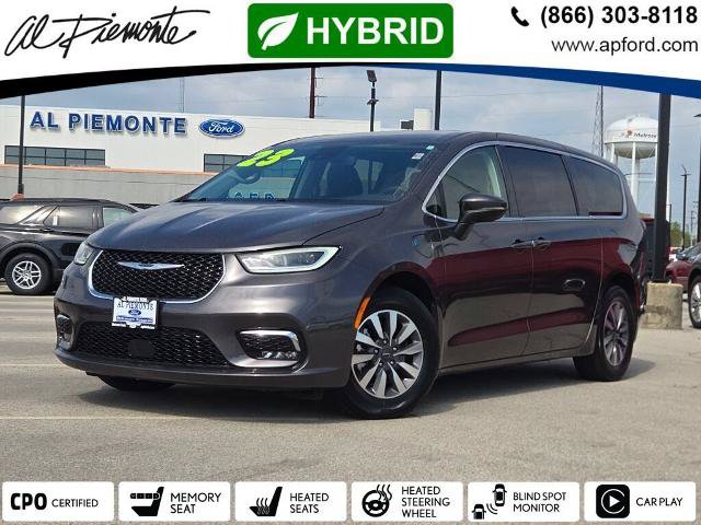 Used 2023 Chrysler Pacifica Touring-L