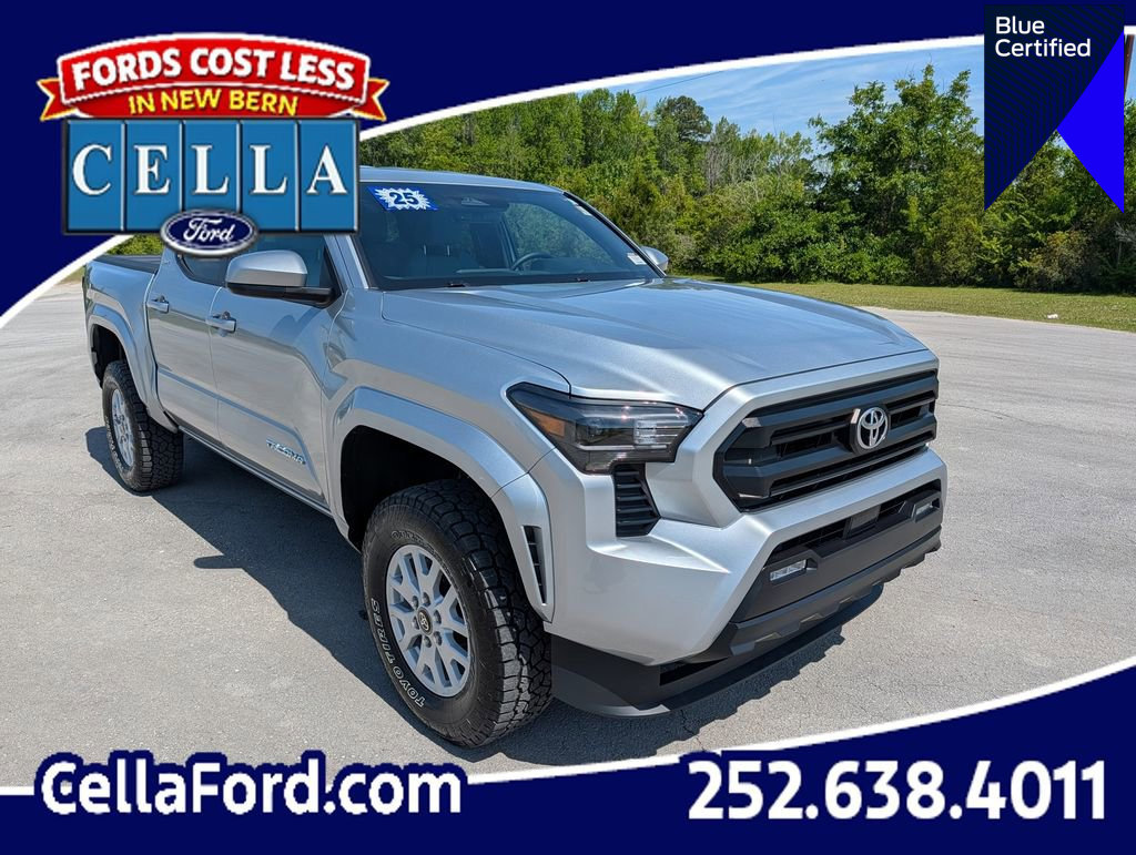 Used 2025 Toyota Tacoma SR5 AWD/4WD image 1