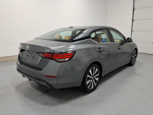 Used 2023 Nissan Sentra SV w/ SV Premium Package FWD image 3