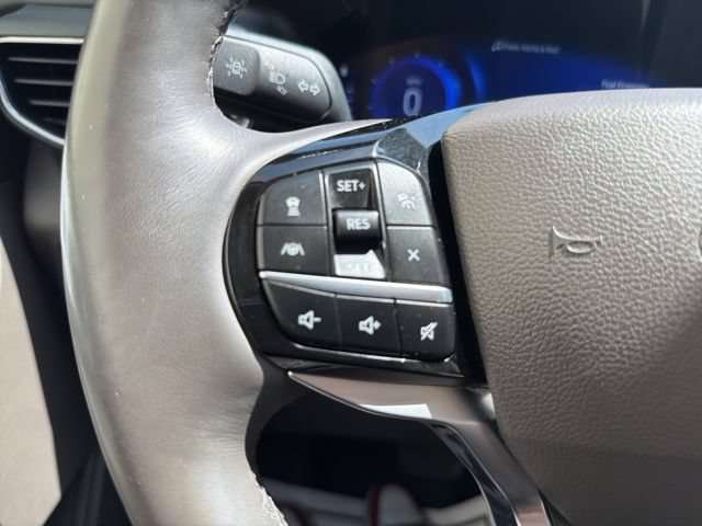 Certified 2023 Ford Explorer Platinum w/ Technology Package AWD/4WD image 17