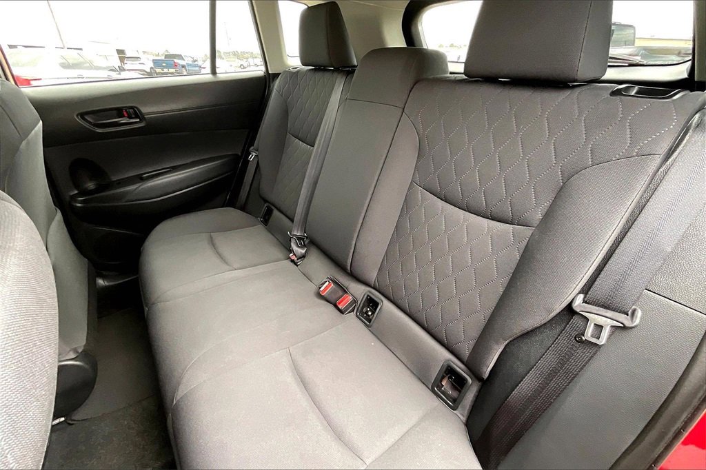 Used 2022 Toyota Corolla Cross LE image 19