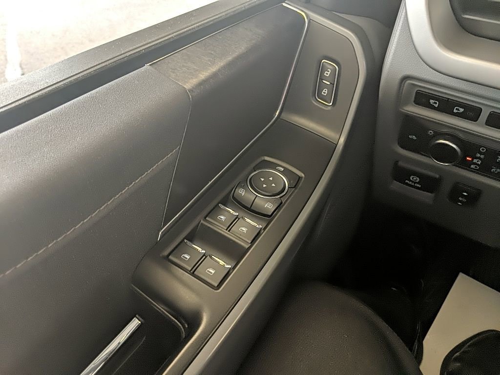 Certified 2022 Ford F150 Lightning XLT w/ Max Trailer Tow Package image 28