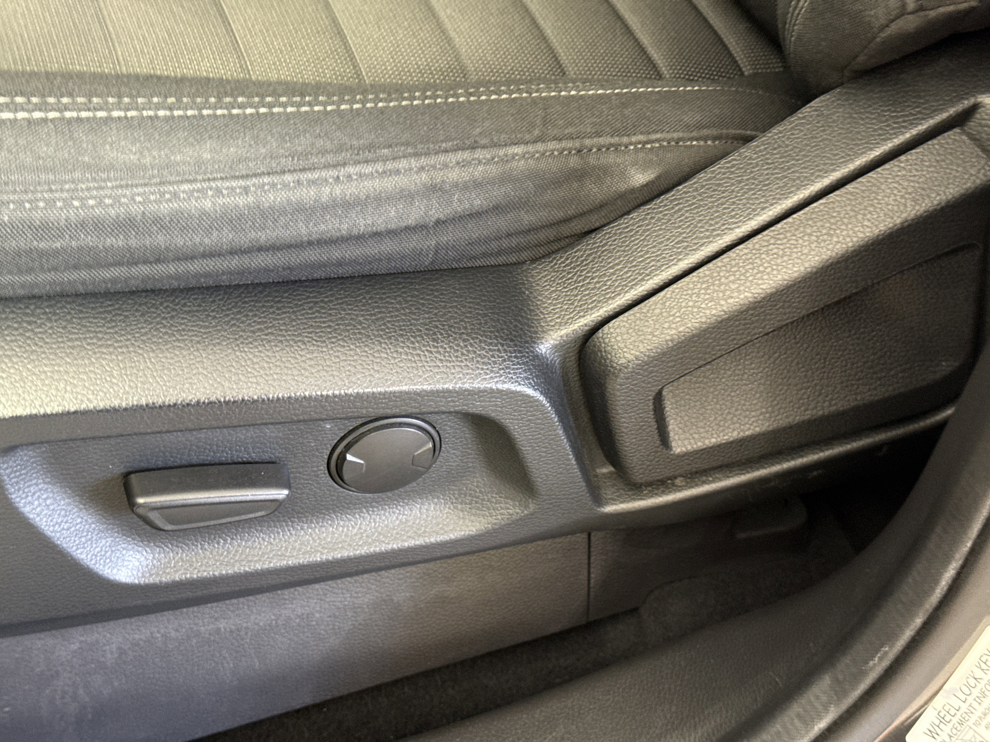 Certified 2019 Ford Ranger XLT w/ Equipment Group 302A Luxury image 18