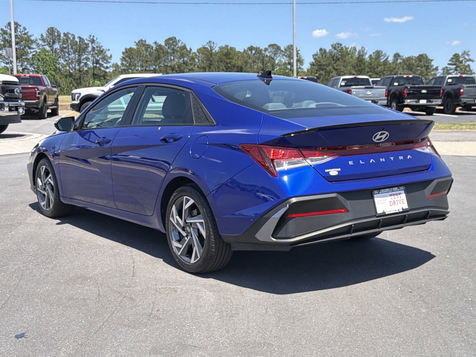 Used 2025 Hyundai Elantra Sport image 5