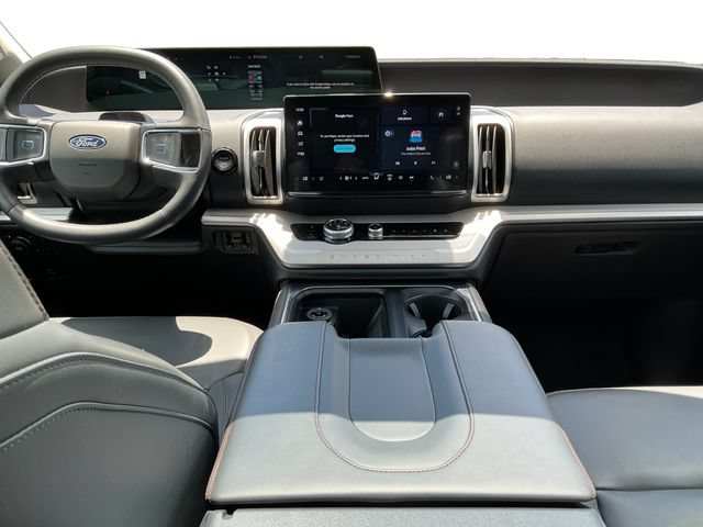 Certified 2025 Ford Expedition Active AWD/4WD image 12