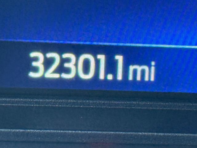 Certified 2022 Ford Explorer XLT w/ Equipment Group 202A image 16