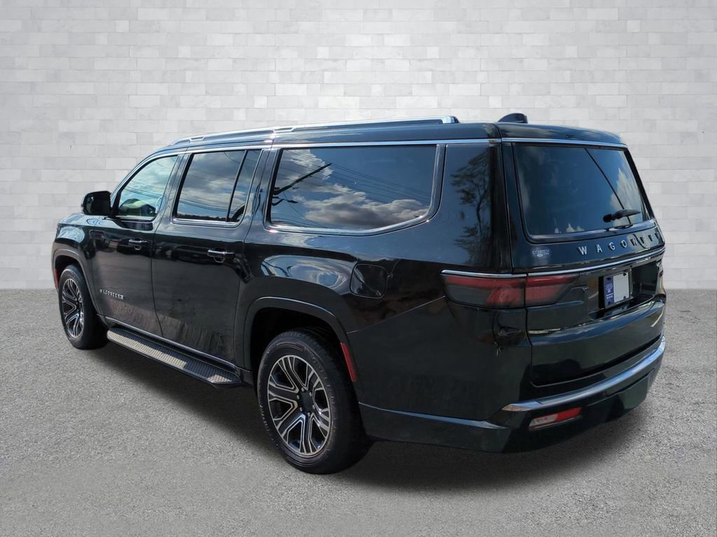Used 2024 Jeep Wagoneer L Series II w/ Flexible Seating Group image 2
