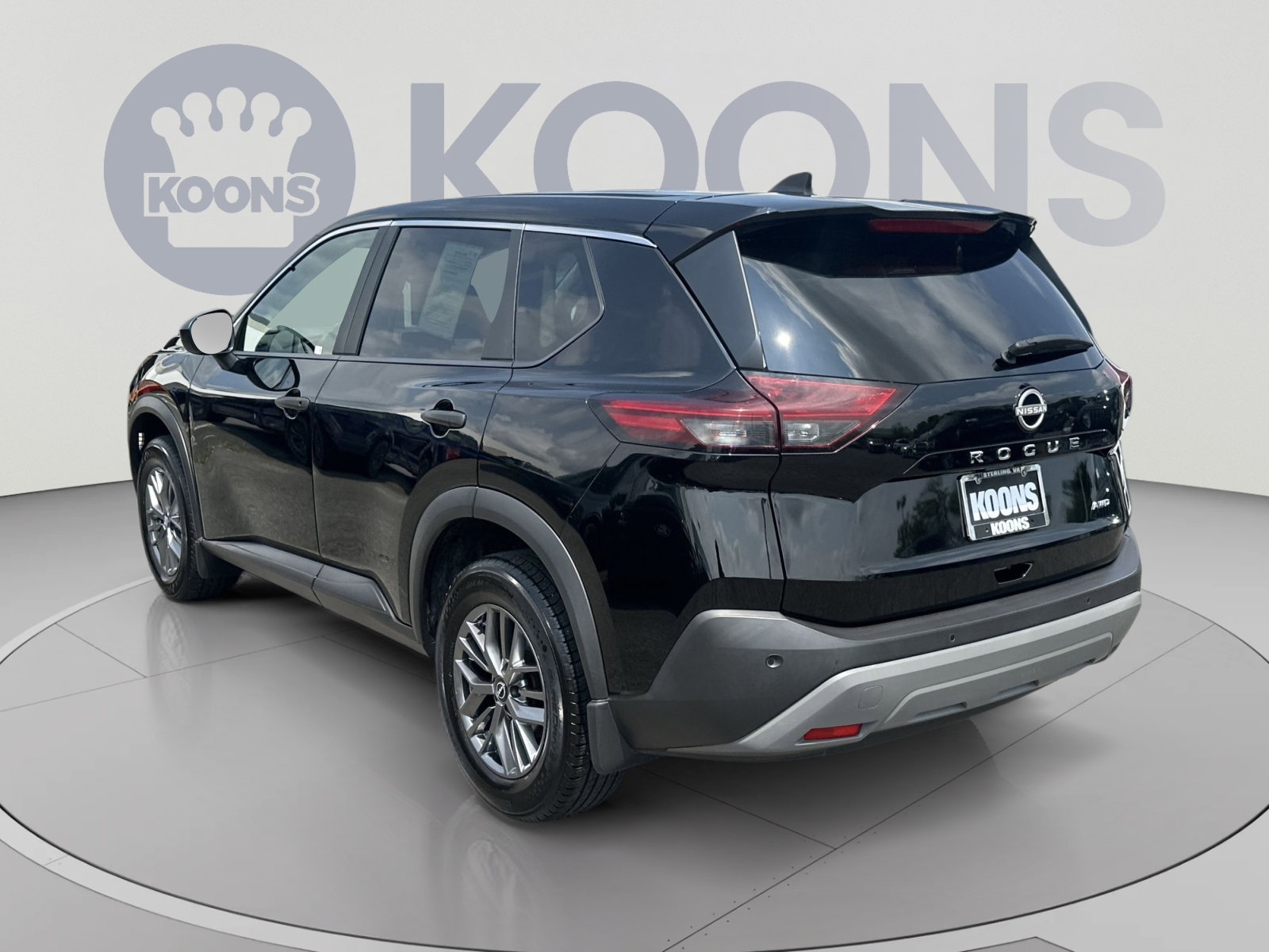 Used 2023 Nissan Rogue S AWD/4WD image 8