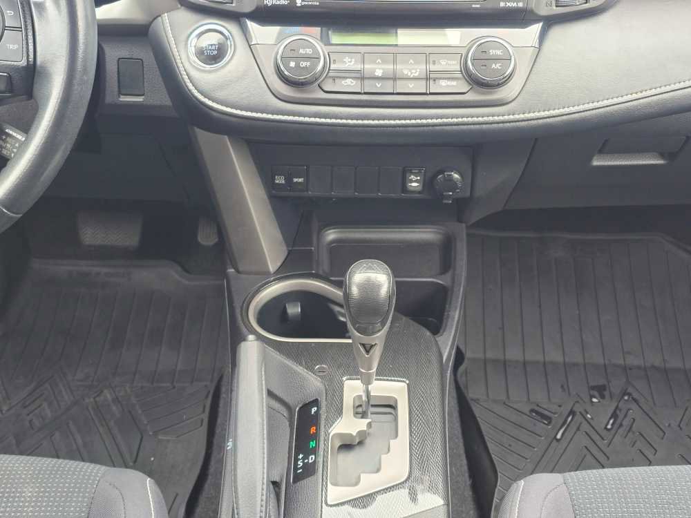 Used 2018 Toyota RAV4 Adventure image 13