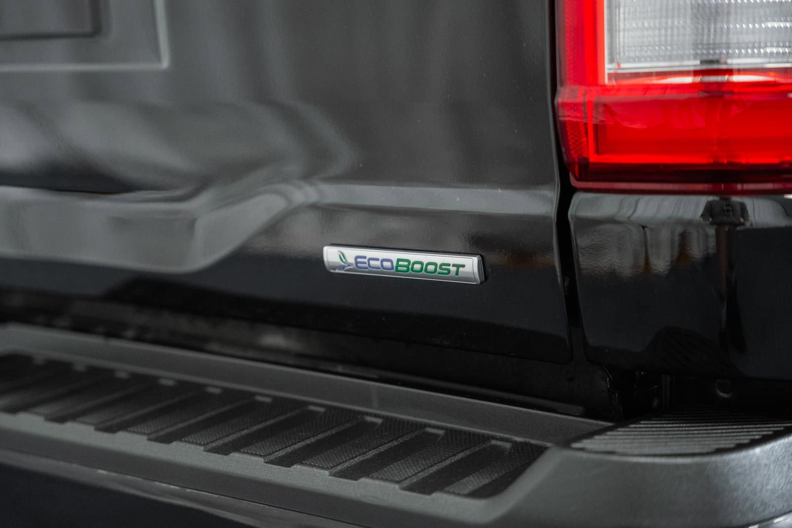 Certified 2023 Ford F150 Lariat w/ Equipment Group 502A High image 9