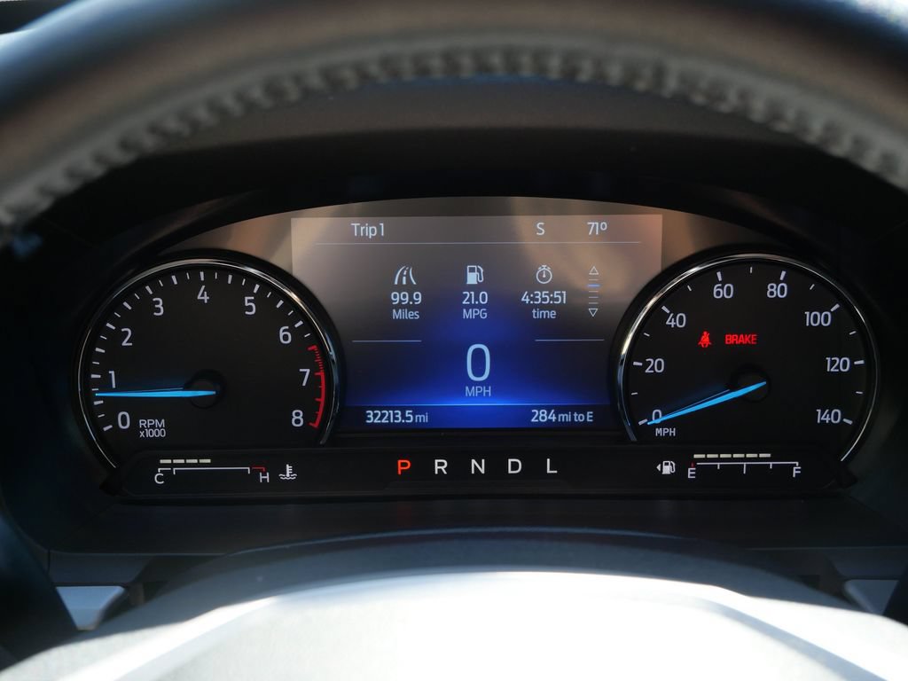Certified 2022 Ford Explorer XLT w/ Equipment Group 202A AWD/4WD image 27