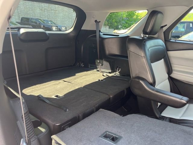 Certified 2023 Ford Explorer XLT w/ Equipment Group 202A AWD/4WD image 40