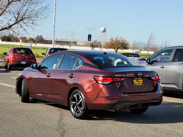 Used 2024 Nissan Sentra SV image 3