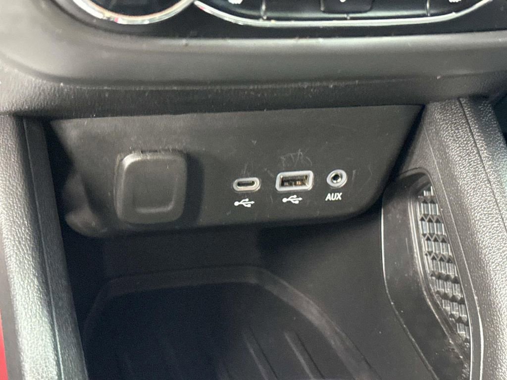 Used 2023 Chevrolet TrailBlazer RS w/ Convenience Package image 28