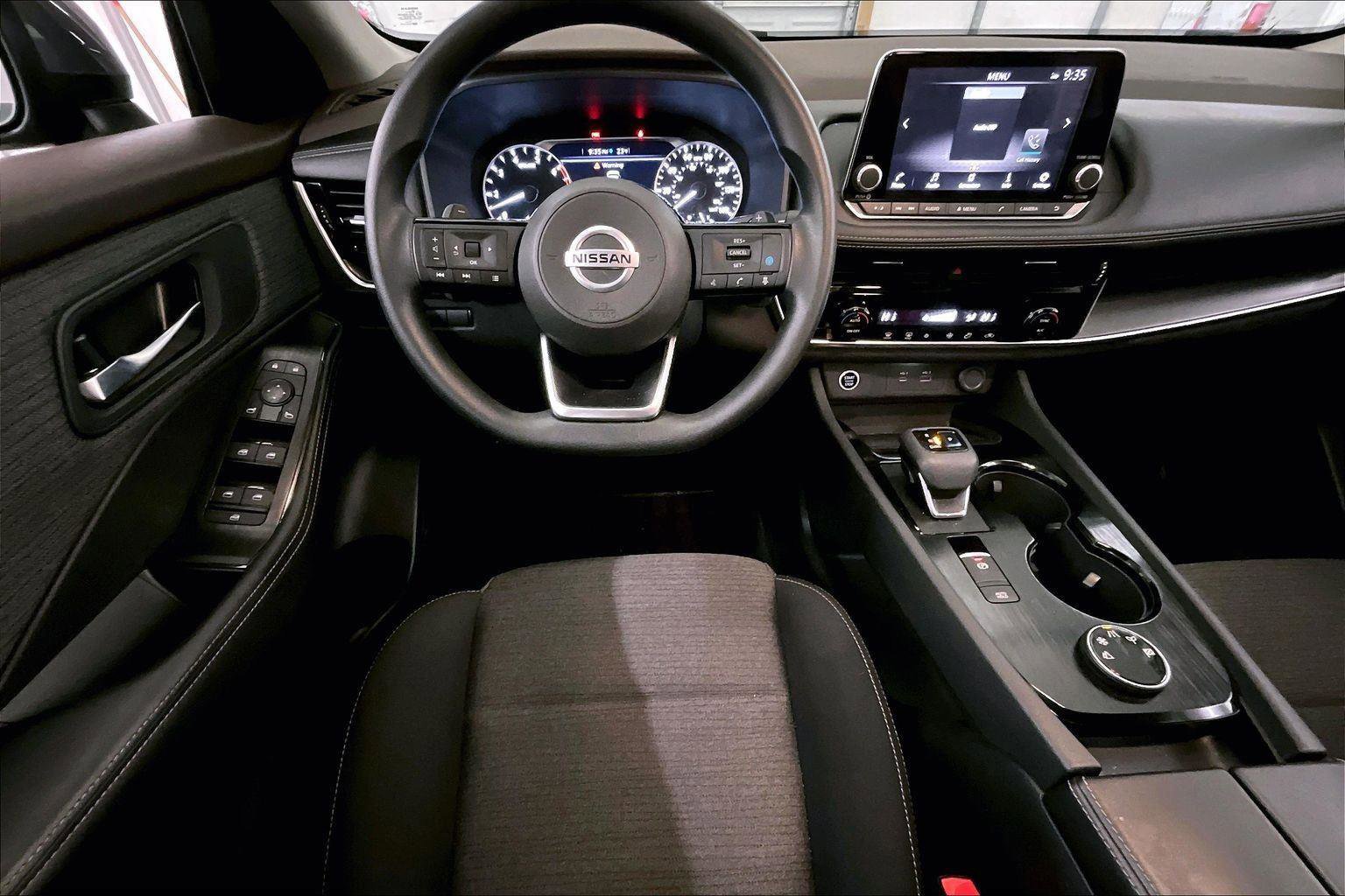 Used 2021 Nissan Rogue SV image 7