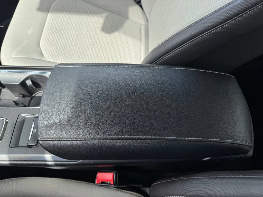 Certified 2019 Ford Fusion SE w/ Equipment Group 151A FWD image 20