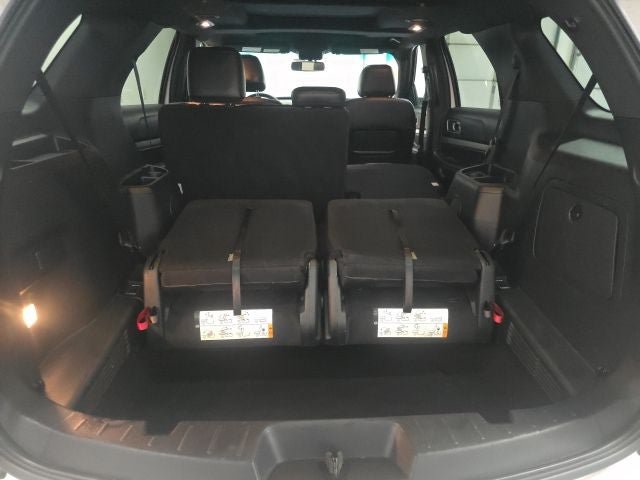 Certified 2017 Ford Explorer XLT w/ Equipment Group 202A AWD/4WD image 12
