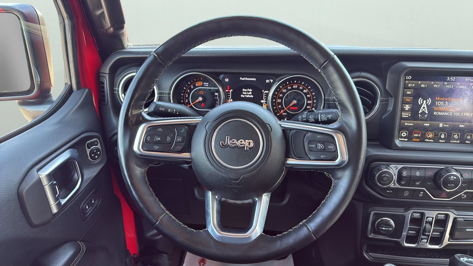Used 2018 Jeep Wrangler Unlimited Sahara AWD/4WD image 14