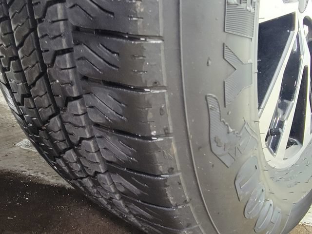 Certified 2025 Ford Expedition Platinum AWD/4WD image 11