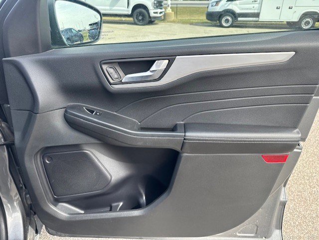 Certified 2023 Ford Escape Platinum image 33