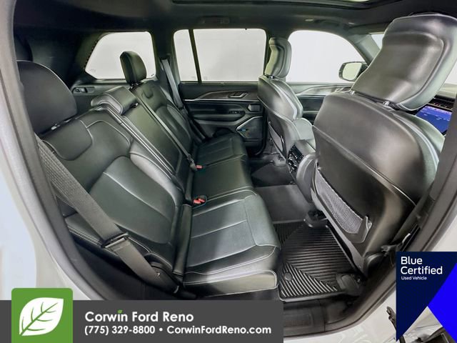 Used 2022 Jeep Grand Cherokee Overland w/ Luxury Tech Group IV image 32