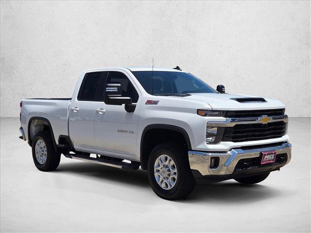 Used 2025 Chevrolet Silverado 2500 LT w/ Safety Package AWD/4WD image 3