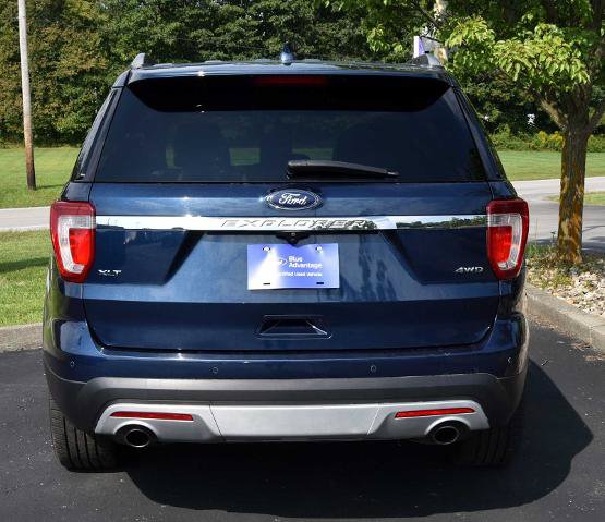 Certified 2017 Ford Explorer XLT w/ Equipment Group 202A AWD/4WD image 4