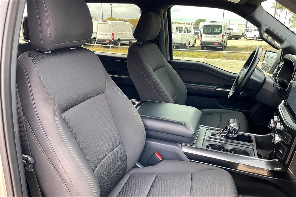 Certified 2021 Ford F150 XLT w/ Equipment Group 302A High image 30