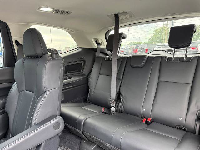 Used 2023 Subaru Ascent Limited w/ Technology Package AWD/4WD image 21