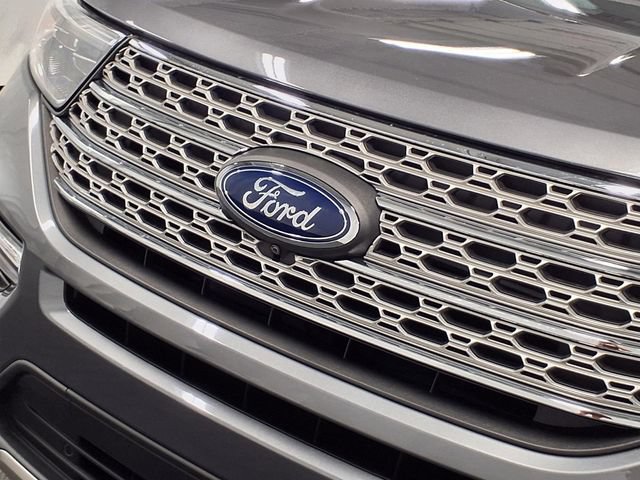 Certified 2024 Ford Explorer Limited w/ Equipment Group 301A AWD/4WD image 35
