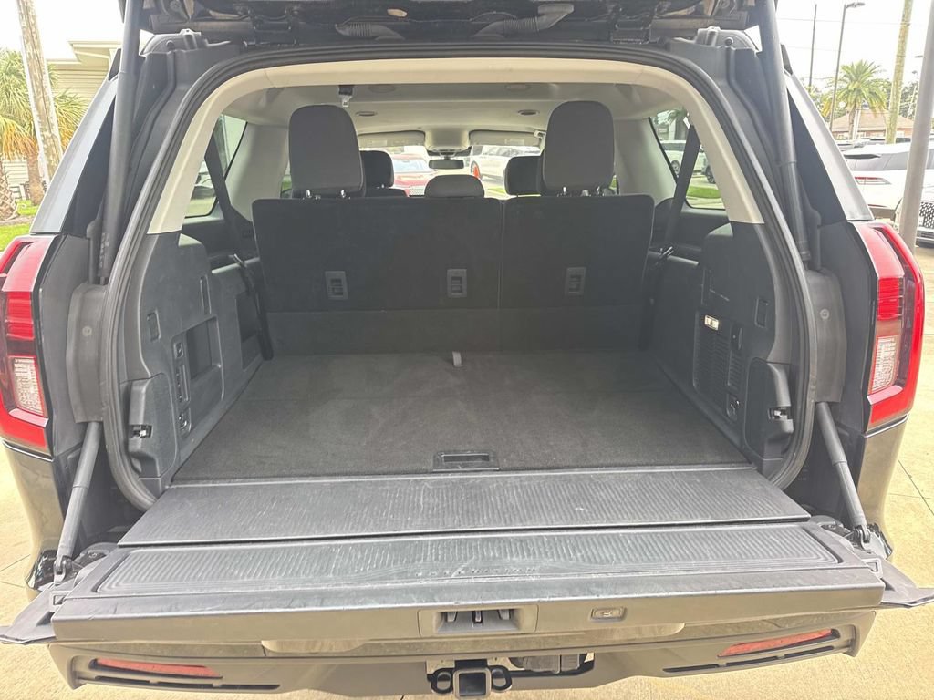 Certified 2025 Ford Expedition Max Active RWD image 7