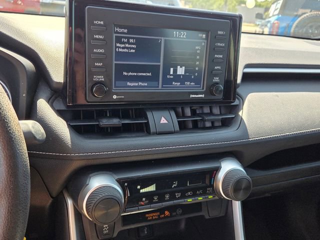 Used 2022 Toyota RAV4 LE FWD image 18